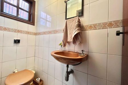 Casa à venda com 252m², 5 quartos e 3 vagasLavabo