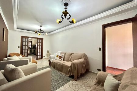 Sala de Estar de casa para alugar com 5 quartos, 252m² em Cidade Domitila, São Paulo