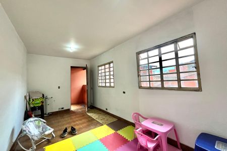 Casa à venda com 252m², 5 quartos e 3 vagasQuarto Edícula