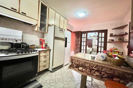 Casa à venda com 252m², 5 quartos e 3 vagasCozinha