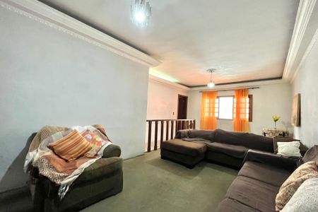 Casa à venda com 252m², 5 quartos e 3 vagasSala de TV