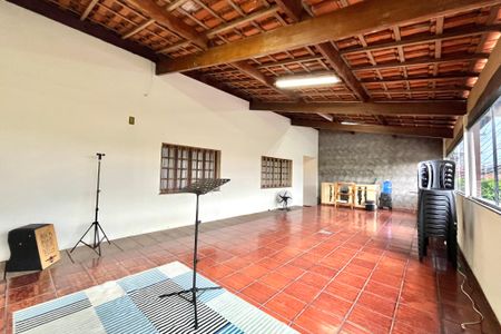 Varanda Sala  de casa à venda com 5 quartos, 252m² em Cidade Domitila, São Paulo