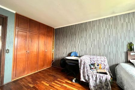 Casa à venda com 252m², 5 quartos e 3 vagasQuarto 2