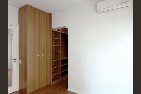 Apartamento para alugar com 130m², 3 quartos e 1 vaga Apartamento para alugar com 130m², 3 quartos e 1 vagaSuíte 1