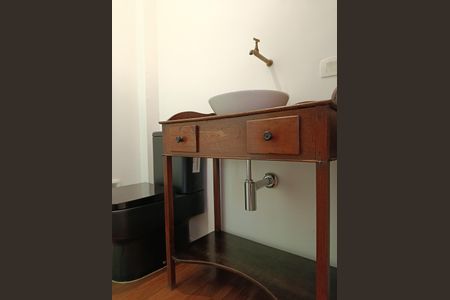 Apartamento para alugar com 130m², 3 quartos e 1 vaga Apartamento para alugar com 130m², 3 quartos e 1 vagaBanheiro social