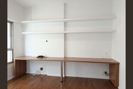 Apartamento para alugar com 130m², 3 quartos e 1 vaga Apartamento para alugar com 130m², 3 quartos e 1 vagaSuíte 1