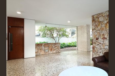 Apartamento para alugar com 130m², 3 quartos e 1 vaga Apartamento para alugar com 130m², 3 quartos e 1 vagaHall de entrada