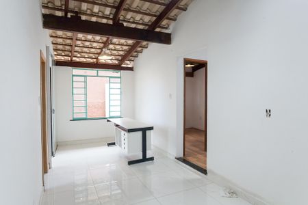 Casa à venda com 340m², 2 quartos e 5 vagassala casa 1