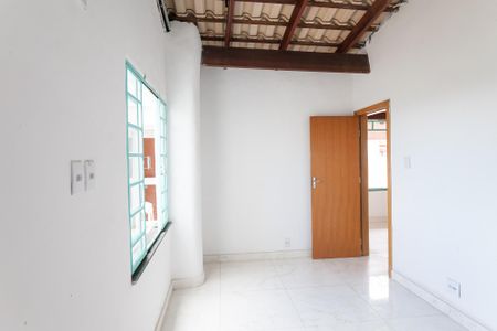 Casa à venda com 340m², 2 quartos e 5 vagassuite casa 1