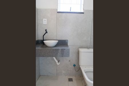 Casa à venda com 340m², 2 quartos e 5 vagasbanheiro suite casa 1