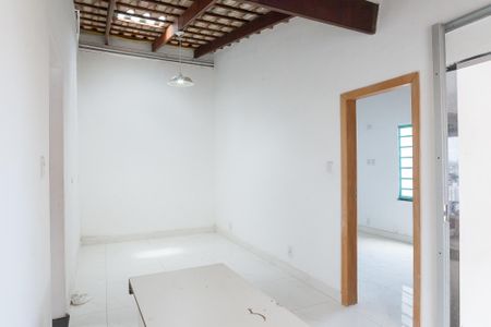 Casa à venda com 340m², 2 quartos e 5 vagassala casa 1