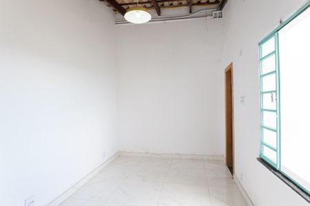Casa à venda com 340m², 2 quartos e 5 vagassuite casa 1