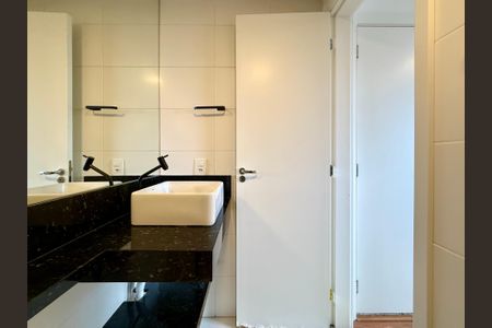 Apartamento para alugar com 32m², 1 quarto e sem vaga Apartamento para alugar com 32m², 1 quarto e sem vagaBanheiro da Suíte