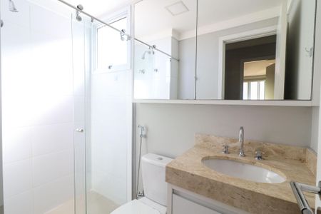 Apartamento para alugar com 96m², 3 quartos e 2 vagas Apartamento para alugar com 96m², 3 quartos e 2 vagasBanheiro social