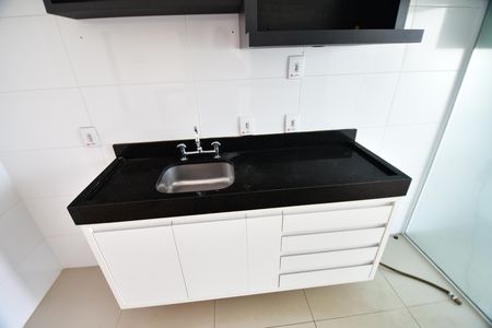 Cozinha de apartamento para alugar com 2 quartos, 96m² em Vila Itapura, Campinas