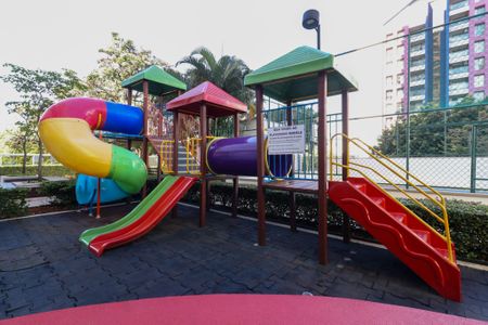 Apartamento para alugar com 96m², 3 quartos e 2 vagas Apartamento para alugar com 96m², 3 quartos e 2 vagasÁrea comum