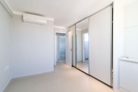 Apartamento para alugar com 96m², 3 quartos e 2 vagas Apartamento para alugar com 96m², 3 quartos e 2 vagasQuarto