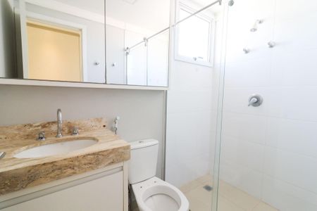 Apartamento para alugar com 96m², 3 quartos e 2 vagas Apartamento para alugar com 96m², 3 quartos e 2 vagasBanheiro social