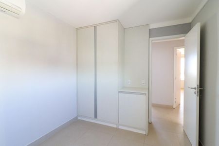 Apartamento para alugar com 96m², 3 quartos e 2 vagas Apartamento para alugar com 96m², 3 quartos e 2 vagasQuarto 3
