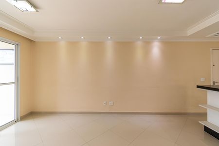 Sala de apartamento para alugar com 3 quartos, 75m² em Vila Paulo Silas, São Paulo