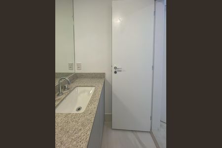 Apartamento à venda com 93m², 2 quartos e 1 vagaBanheiro da Suíte 