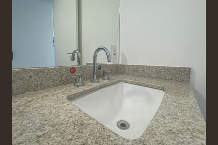 Apartamento à venda com 93m², 2 quartos e 1 vagaBanheiro Social