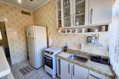 Cozinha de kitnet/studio para alugar com 1 quarto, 28m² em Caiçara, Praia Grande