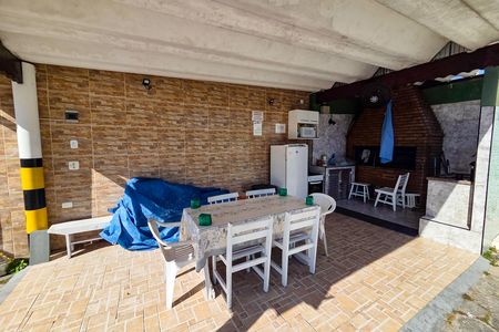 Studio para alugar com 28m², 1 quarto e 1 vaga Studio para alugar com 28m², 1 quarto e 1 vagaÁrea comum - Churrasqueira