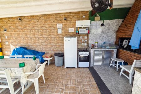 Studio para alugar com 28m², 1 quarto e 1 vaga Studio para alugar com 28m², 1 quarto e 1 vagaÁrea comum - Churrasqueira