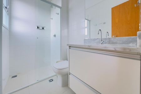 Apartamento para alugar com 65m², 2 quartos e 2 vagas Apartamento para alugar com 65m², 2 quartos e 2 vagasBanheiro Suíte