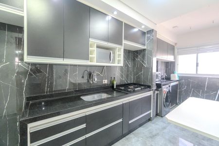 Apartamento à venda com 89m², 2 quartos e 1 vaga Apartamento à venda com 89m², 2 quartos e 1 vagaCozinha e Área de Serviço