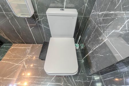 Apartamento à venda com 89m², 2 quartos e 1 vaga Apartamento à venda com 89m², 2 quartos e 1 vagaBanheiro