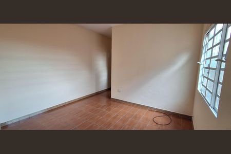 Casa para alugar com 100m², 1 quarto e sem vagaSala