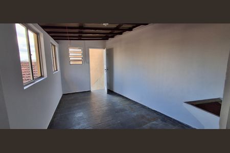 Casa para alugar com 100m², 1 quarto e sem vagaÁrea de Serviço 