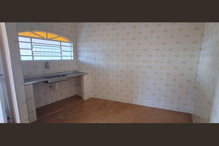 Casa para alugar com 100m², 1 quarto e sem vagaCozinha 