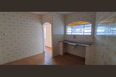 Casa para alugar com 100m², 1 quarto e sem vagaCozinha 