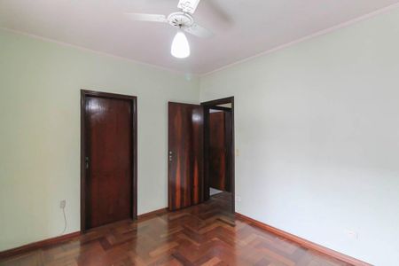 Casa à venda com 171m², 4 quartos e 6 vagasQuarto 1