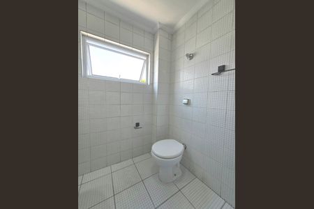 Apartamento para alugar com 75m², 2 quartos e sem vagaBanheiro