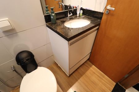 Apartamento para alugar com 50m², 2 quartos e 2 vagasBanheiro do Quarto 2