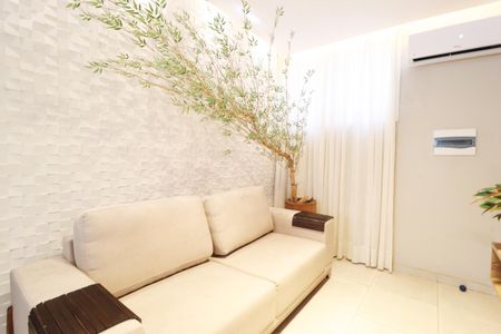 Sala de apartamento para alugar com 2 quartos, 50m² em Novo Mundo, Uberlândia