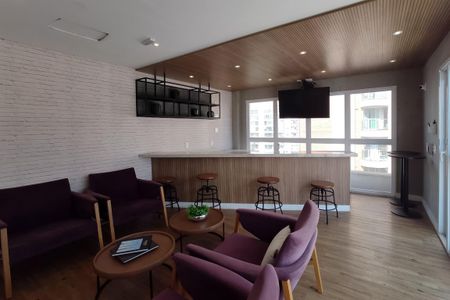 Studio à venda com 28m², 1 quarto e sem vaga Studio à venda com 28m², 1 quarto e sem vagaLounge