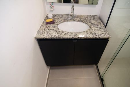 Studio à venda com 28m², 1 quarto e sem vaga Studio à venda com 28m², 1 quarto e sem vagaBanheiro