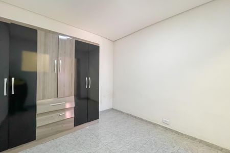 Quarto 2 de casa para alugar com 2 quartos, 150m² em Jardim Roberto, Osasco