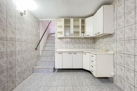 Cozinha de casa para alugar com 2 quartos, 150m² em Jardim Roberto, Osasco