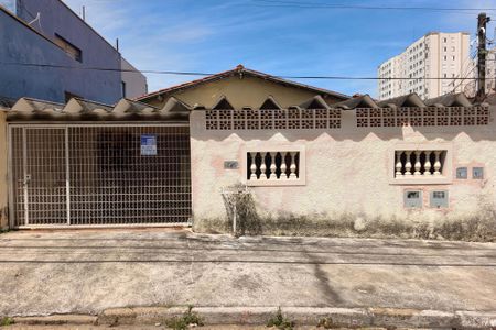 Casa para alugar com 190m², 5 quartos e 3 vagasFachada