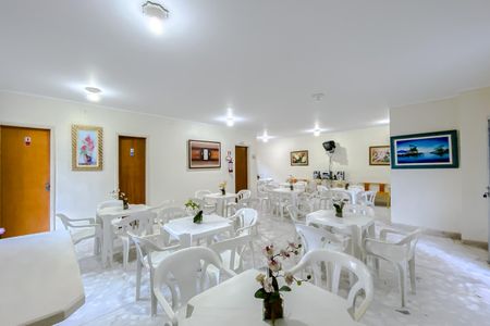 Apartamento à venda com 60m², 2 quartos e 1 vagaÁrea comum - Salão de festas