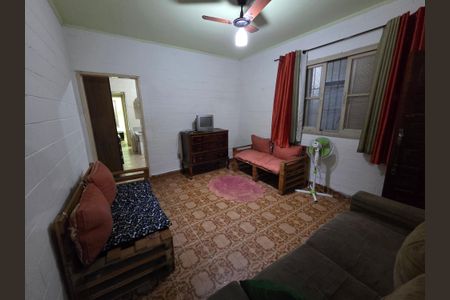 Sala de casa para alugar com 2 quartos, 156m² em Vila Tupi, Praia Grande