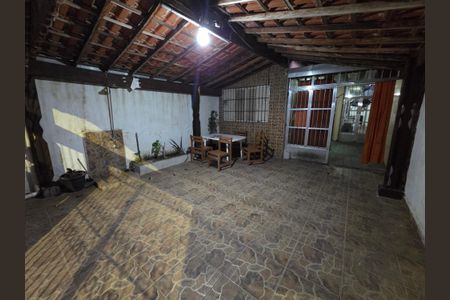 Garagem de casa para alugar com 2 quartos, 156m² em Vila Tupi, Praia Grande