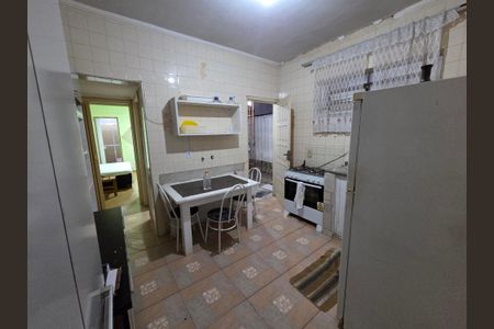 Casa para alugar com 156m², 2 quartos e 2 vagasCozinha