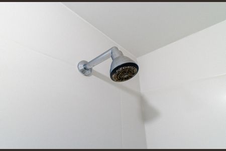 Banheiro de kitnet/studio para alugar com 1 quarto, 27m² em Vila Clementino, São Paulo